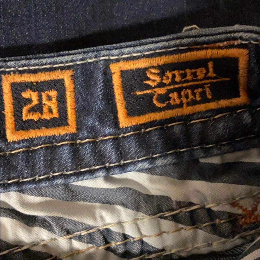 Sorrel Rock Revival Capri Jeans - Picture 5 of 5